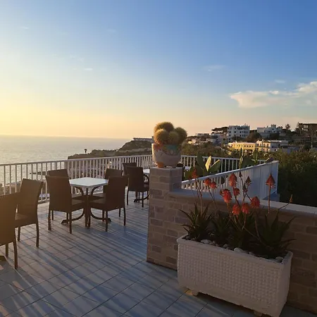 Hotel Panorama *