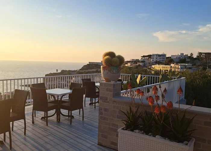 Ξενοδοχείο Panorama *